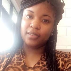 Meet your Posher, Camille